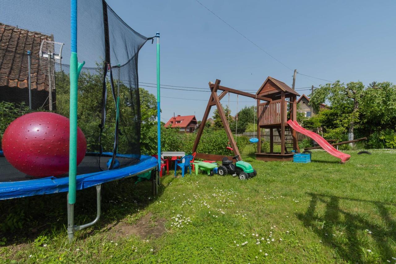 Dom W Krutyni Сasa de vacaciones